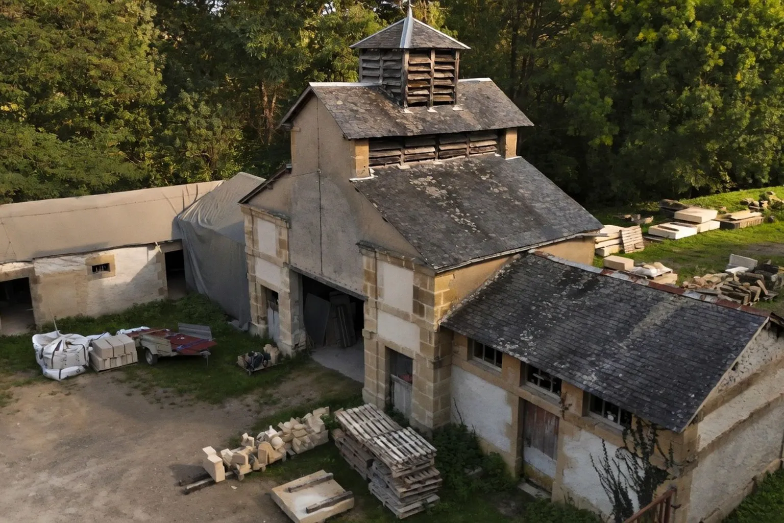 Le fumoir des anciens abattoirs de La Châtre distingué par la Mission patrimoine