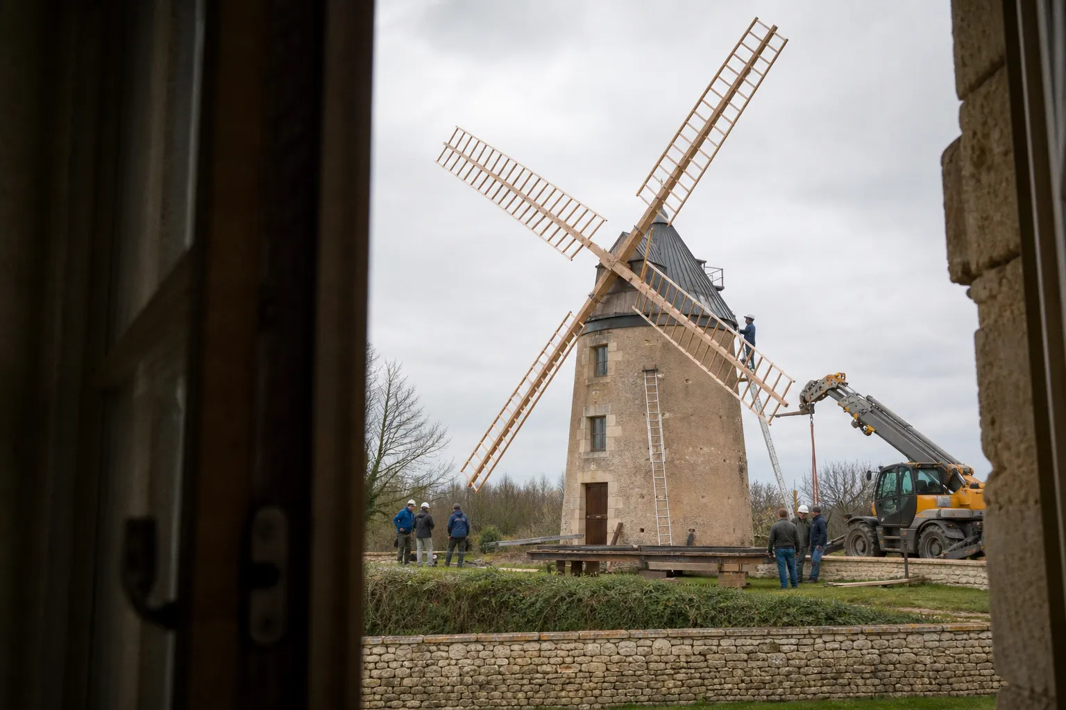 Le moulin Corwith de Water Mill retrouve ses ailes après une restauration historique
