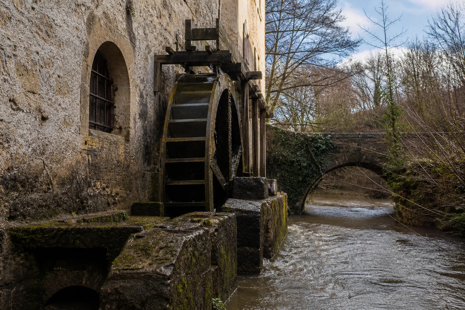 Patrimoine rural : comment le climat fragilise nos sites historiques