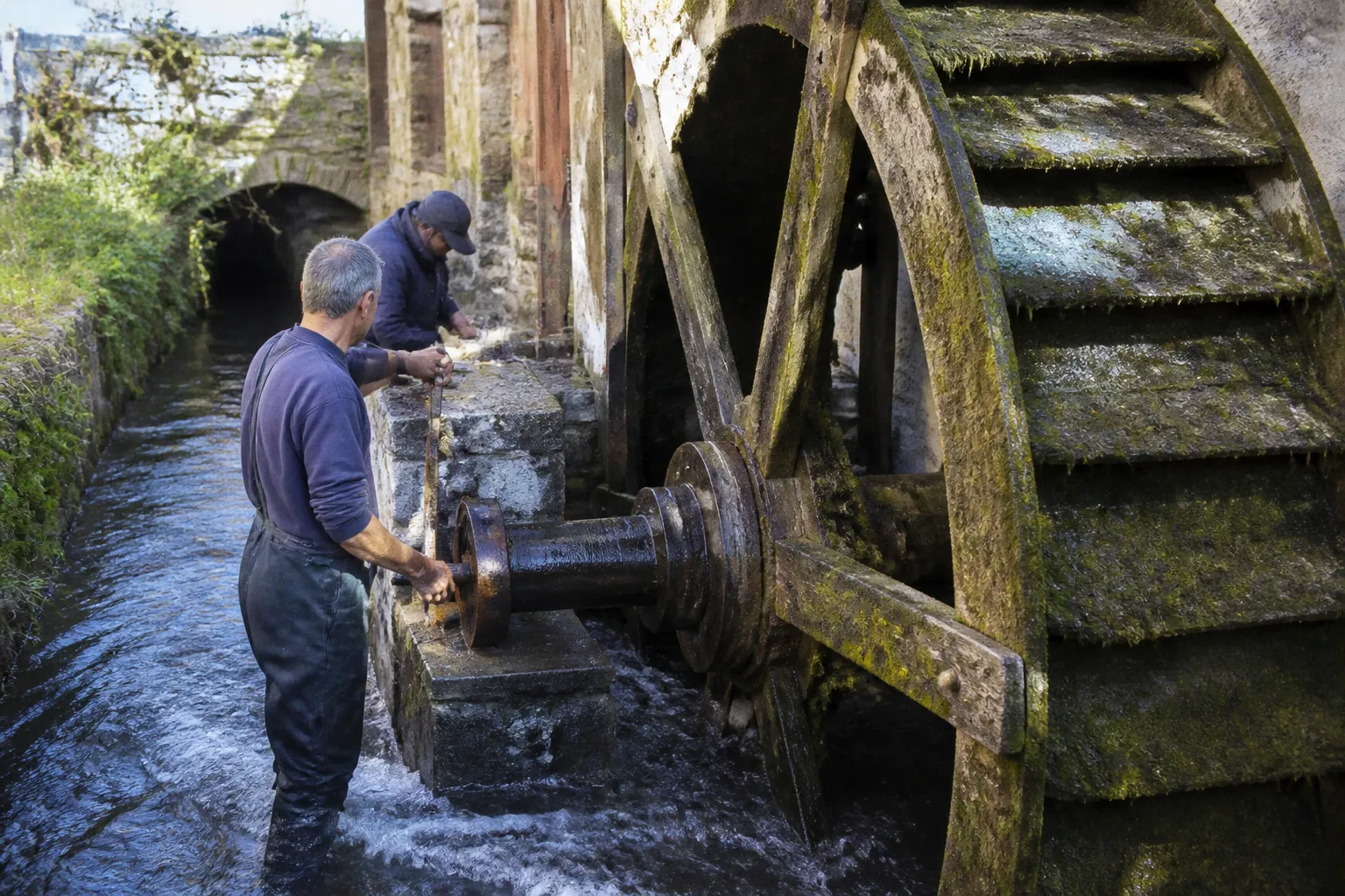 Restauration d'un moulin à eau : étapes de sauvegarde